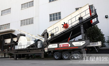 車載流動錘式破碎機多少錢？產(chǎn)量多高？